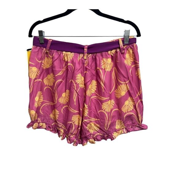 Smiley X Unique Vintage Pink Daisy Ruffle Shorts - Picture 3 of 11